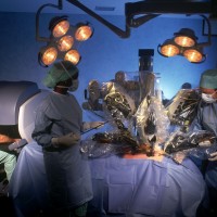 Прорыв в хирургии: уникальный медицинский робот «Да Винчи»